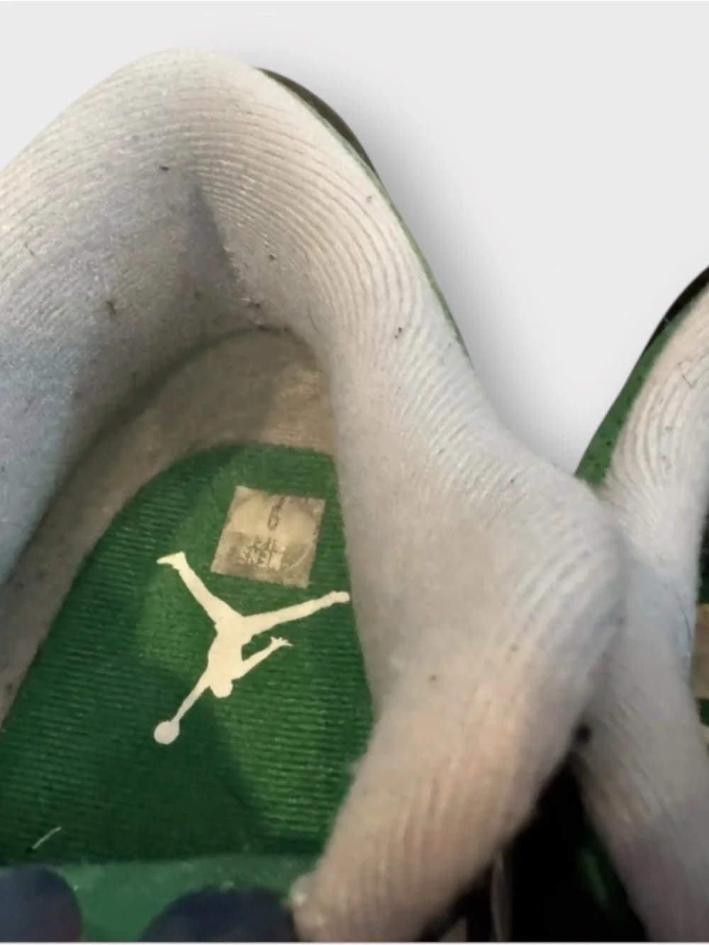 Air Jordan 3 Retro Pine Green Black Green (2021) Men’s 9